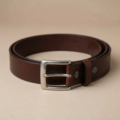 Bellvari Trailblazer leather belt detail showing crunch texture. — view 4