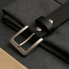 The Draftsman belt buckle close-up — squared brushed-gunmetal buckle and crisp edge stitching. — view 3